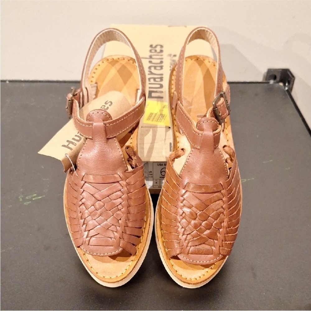 BEARPAW Sandals Gloria Huaraches Brown Leather Slingback Flats Woven Size 6